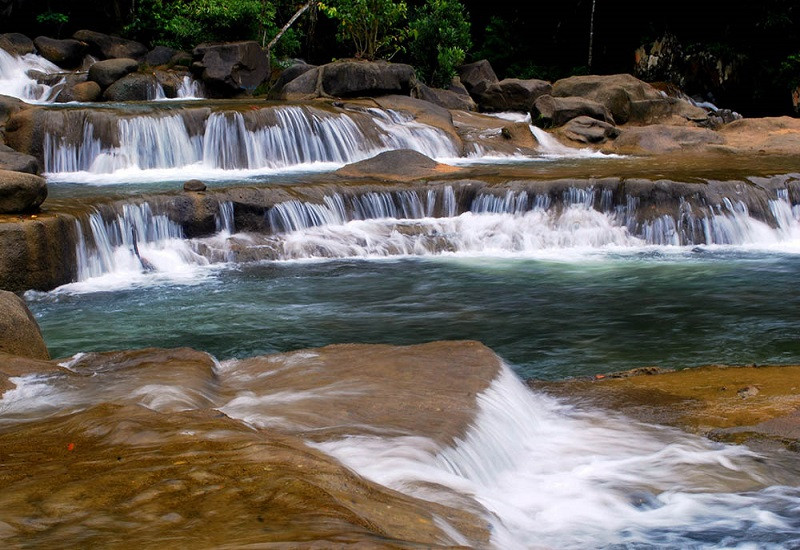 Thác nước đẹp cuốn hút, du khách Nha Trang không thể bỏ lỡ - ảnh 2