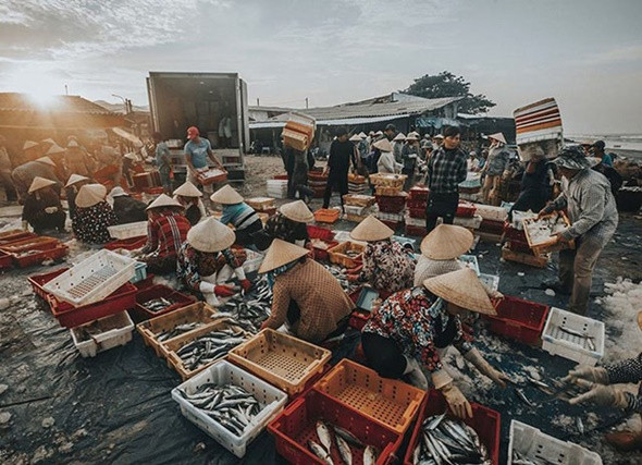 Lạc lối tại những khu chợ hải sản "sịn sò" của Vũng Tàu - ảnh 2