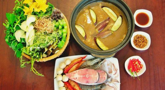 Mắm kho bông súng