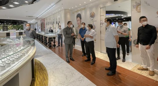 Khách du lịch quốc tế là F0, F1 vẫn vui chơi giải trí, sinh hoạt bình thường trong khu nghỉ - ảnh 1