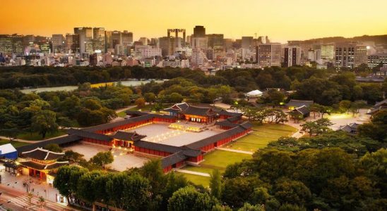 Toàn cảnh cung điện Changdeokgung