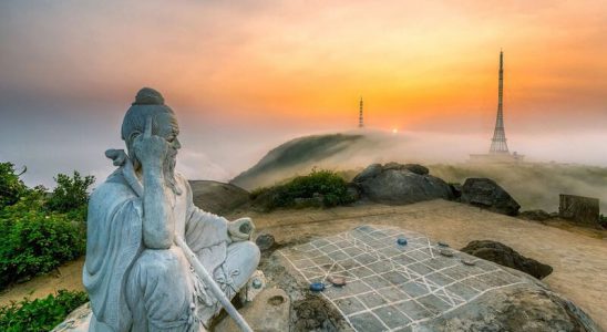 Đỉnh Bàn Cờ - địa điểm du lịch Đà Nẵng