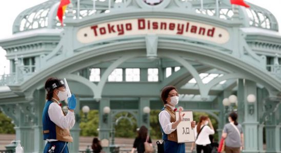 Tokyo Disneyland - Tokyo