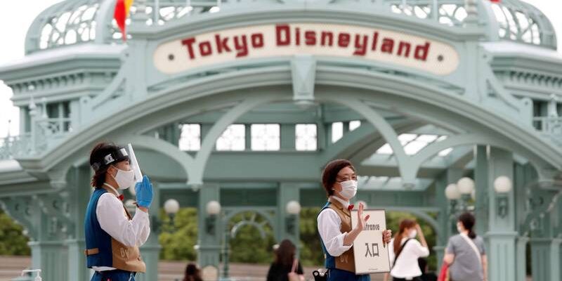 Tokyo Disneyland - Tokyo