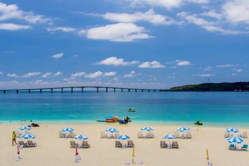 Bãi biển Okinawa ở Nhật Bản Bãi biển Okinawa ở Nhật Bản