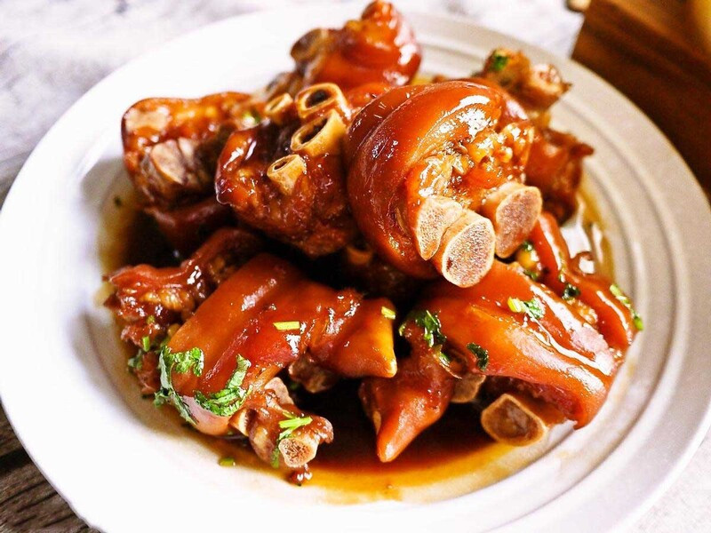 Chân giò heo om Chân giò heo om