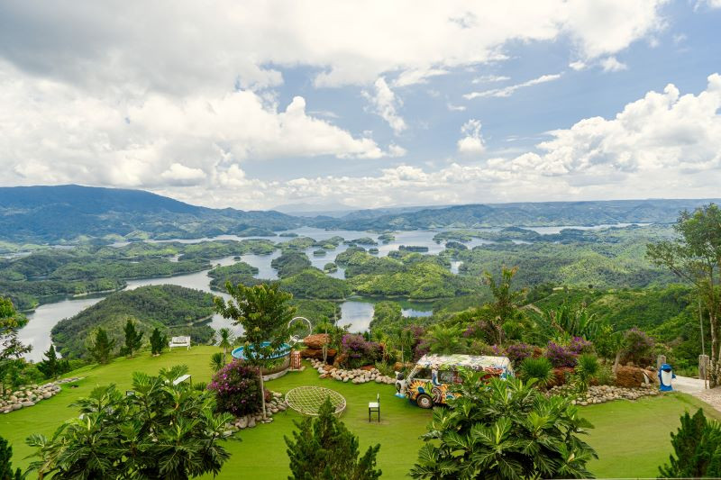 Hồ Tà Đùng nơi được ví là “Hạ Long của Tây Nguyên”